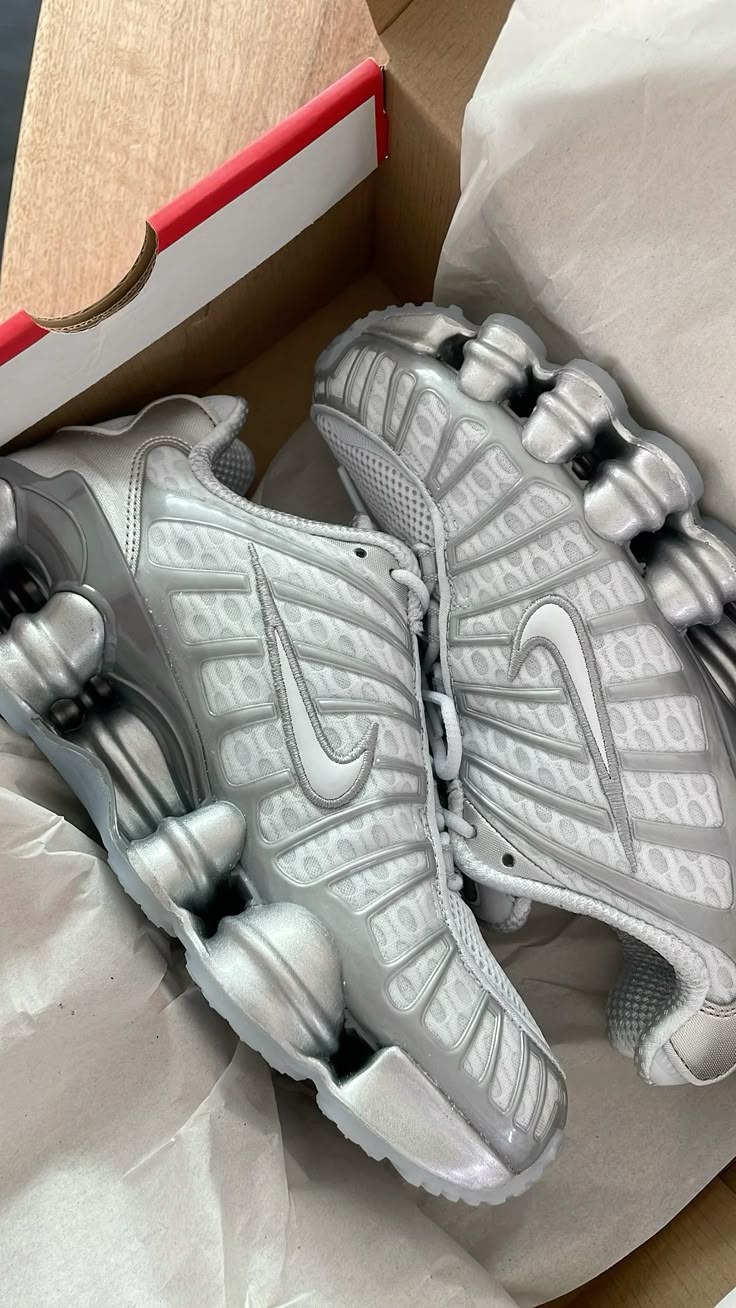 Zapatillas Shox XL edición platinium